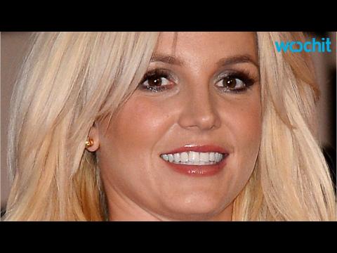 VIDEO : Britney Spears Announces Plans for a World Tour During Twitter Q&A