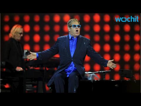 VIDEO : Elton John Hopes 'Putin' Prank Call Highlights Gay Discrimination