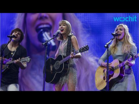 VIDEO : Taylor Swift Performs With The Band Perry!