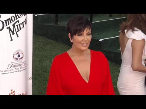 VIDEO : Kris Jenner Is Unable To Say Caitlyn's Name