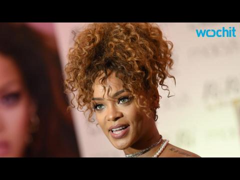 VIDEO : Rihanna Talks Unfinished Album