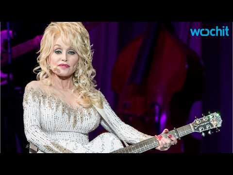 VIDEO : Dolly Parton's New Album: Pure & Simple