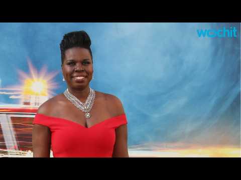 VIDEO : Leslie Jones Slays In Christian Siriano Gown At Ghostbusters Premiere