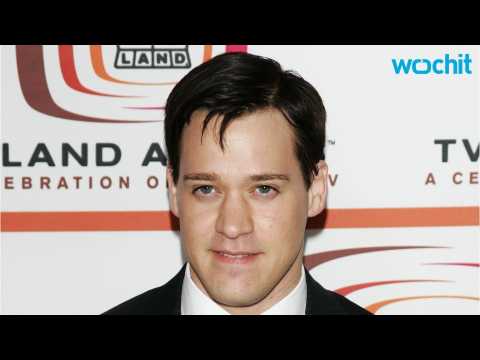 VIDEO : T.R. Knight Is Returning to Shondaland!