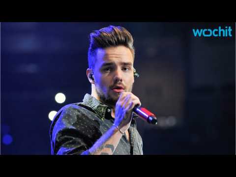 VIDEO : Liam Payne Signs a Solo Deal