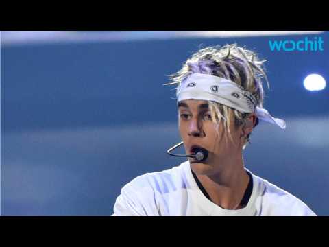 VIDEO : Justin Bieber Releases New Track: 