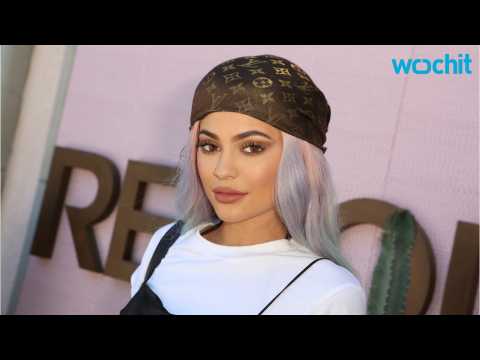 VIDEO : Kylie Jenner Posted Never Released Lip Kit Colors