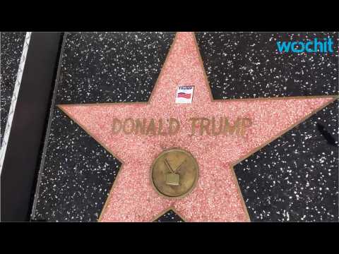 VIDEO : A Wall Around Trump's Hollywood Star