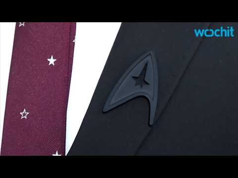 VIDEO : Anton Yelchin is Remembered in Moment of Silence in Star Trek Premiere