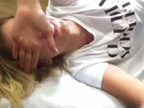 VIDEO : M�lanie se fait tatouer avec Anthony Martial