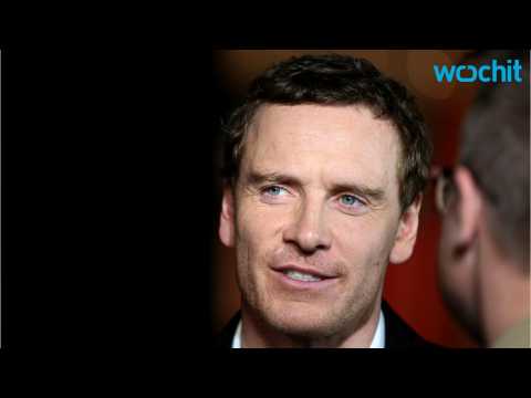 VIDEO : Michael Fassbender and Jimmy Fallon Get Chilly During 