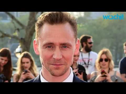 VIDEO : Tom Hiddleston Wins the 2016 Rear of the Year Award