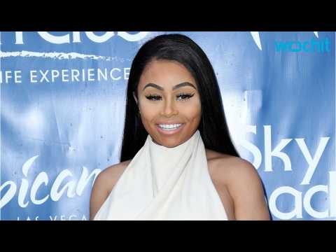 VIDEO : Blac Chyna Shows Off Baby Bump On Snapchat