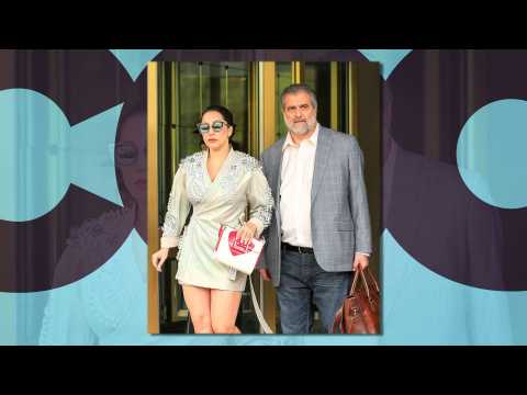 VIDEO : Lady Gaga teams with her dad for new cookbook