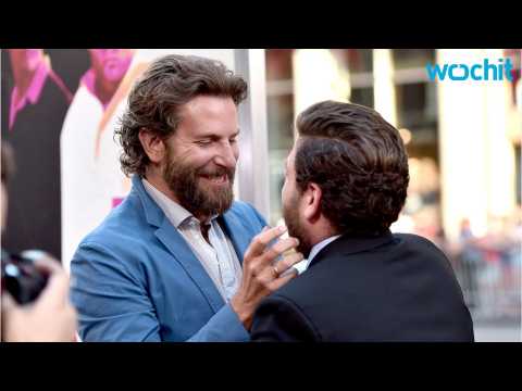 VIDEO : Bradley Cooper and Jonah Hill Have Bromance On Red Carpet At ?War Dogs? Premiere