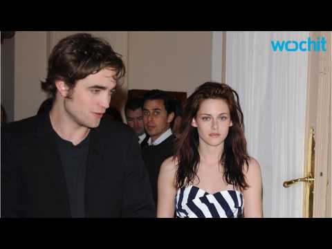 VIDEO : Kristen Stewart Reveals What Dating Robert Pattinson Was Like