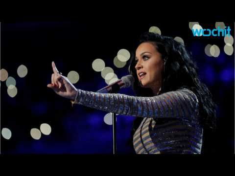 VIDEO : Did Orlando Bloom Help Katy Perry With Her DNC Speech?