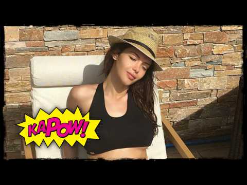 VIDEO : Sexy : Nabilla s'affiche topless en vacances au Brsil
