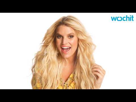 VIDEO : Why Did Jessica Simpson Want A Boob Job?