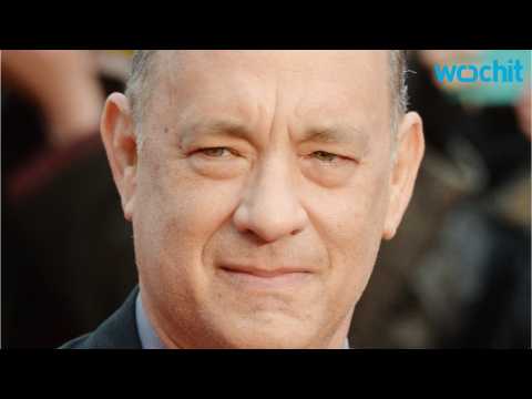 VIDEO : Tom Hanks Is Selling Two Mansions