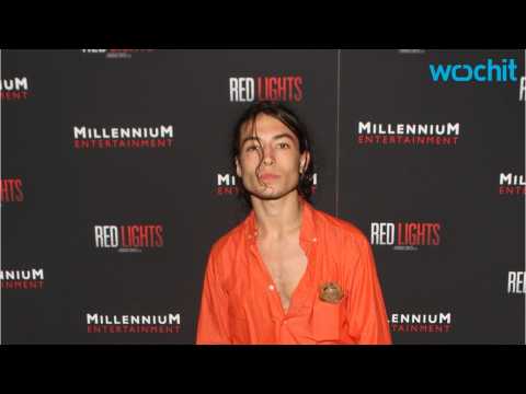 VIDEO : Ezra Miller Hypes up 'The Flash' Standalone Movie