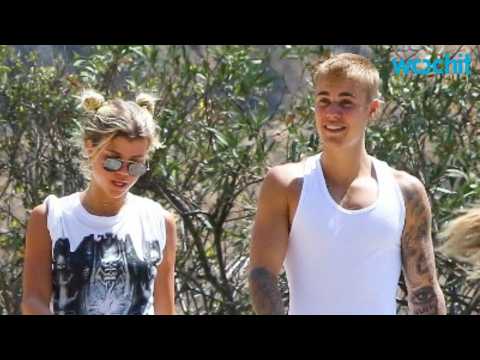 VIDEO : Sofia Richie Goes To Japan With Justin Bieber