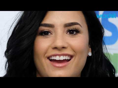 VIDEO : Demi Lovato Apologizes For Joking About Zika