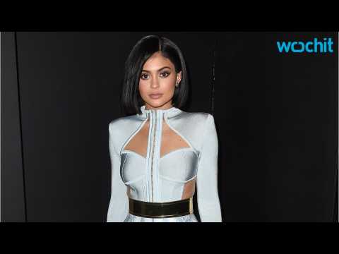 VIDEO : Happy 19th Birthday Kylie Jenner
