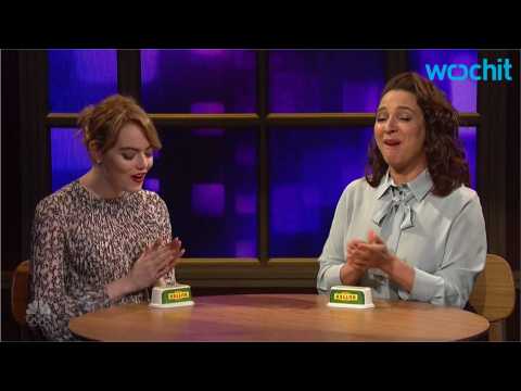 VIDEO : Emma Stone and Maya Rudolph Sing a Duet of Robyn's 