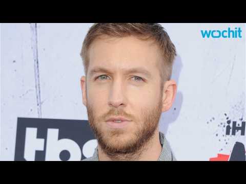VIDEO : Taylor Swift Is Blissful While Calvin Harris Can't Catch A Break