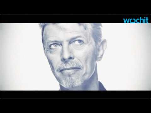 VIDEO : Around 400 of David Bowie's Private Art Collection Items to go on Sale in November