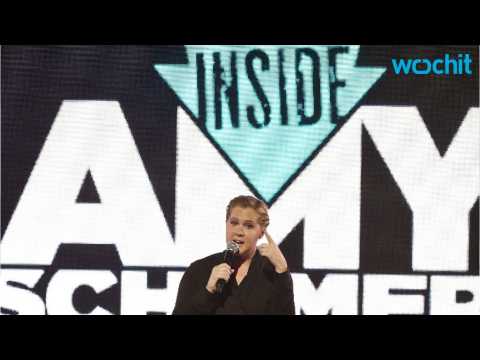 VIDEO : Amy Schumer Will Embark World Tour
