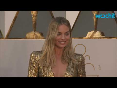 VIDEO : Margot Robbie Is The Favorite For Next Bond Girl