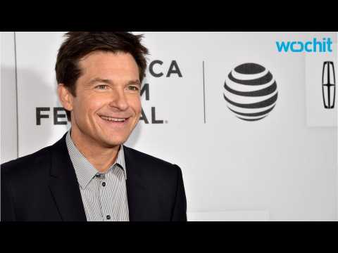 VIDEO : Laura Linney And Jason Bateman To Star In Netflix Drama
