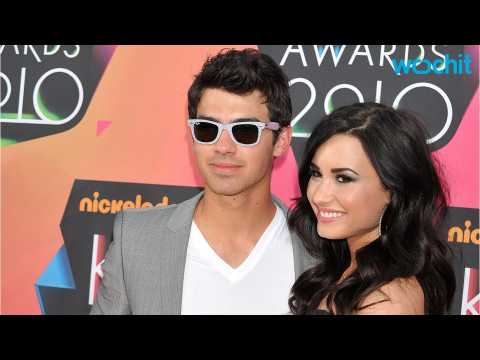 VIDEO : Demi Lovato & Joe Jonas Performed Camp Rock Reunion