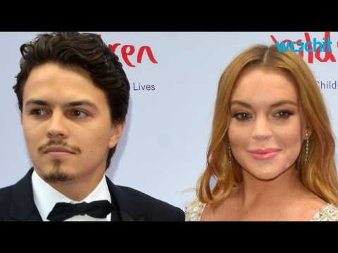VIDEO : Lindsay Lohan?s Dad Threatens Her Fianc