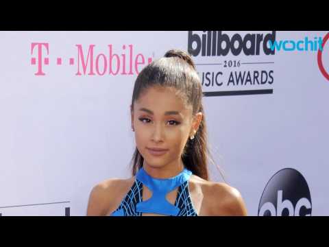 VIDEO : Ariana Grande is Single Again!