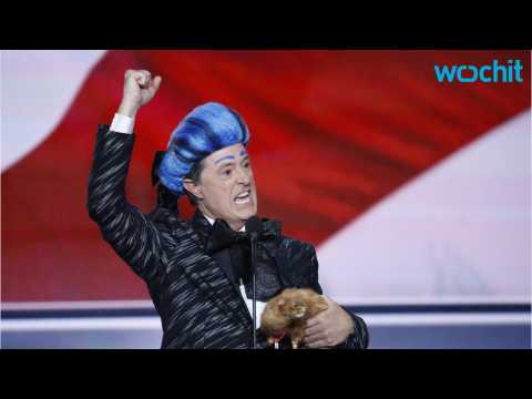 VIDEO : Stephen Colbert crashes RNC with clever 'Hunger Games' costume