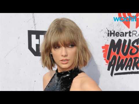 VIDEO : Camilla Belle Is Still Anti-Taylor Swift