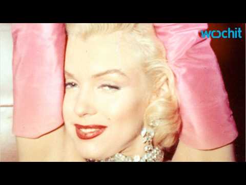 VIDEO : Locks Of Marilyn Monroe's Hair Up For Auction