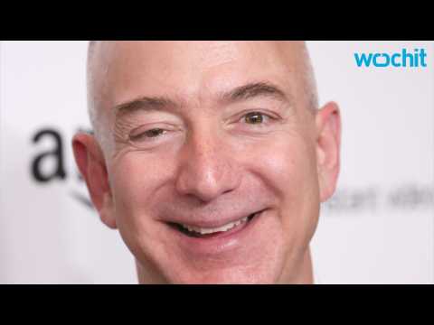 VIDEO : Amazon's Jeff Bezos Is Secretly A 'Star Trek' Alien