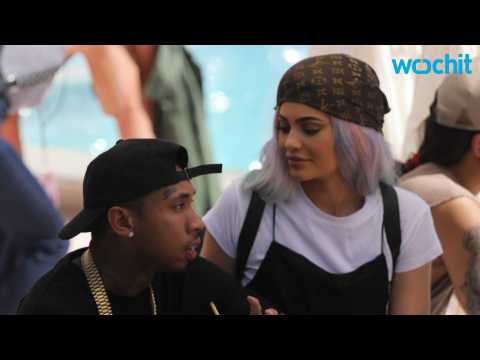 VIDEO : What Did Tyga Buy Kylie Jenner For Her Birthday?