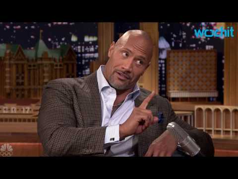 VIDEO : Dwayne Johnson calls out his male 
