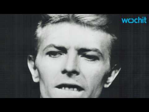 VIDEO : David Bowie Tops U.S. Charts After Death