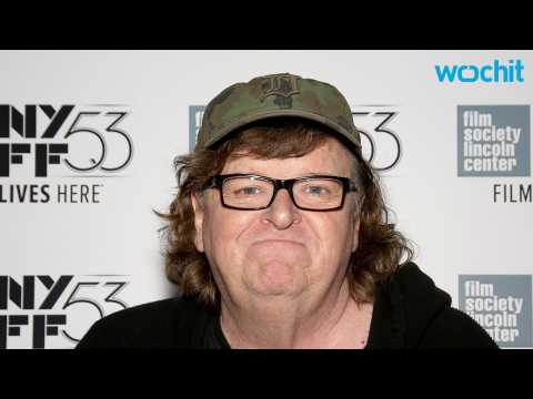 VIDEO : Director Michael Moore Joins Oscars Boycott