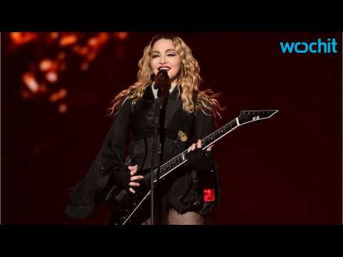 VIDEO : Madonna Assures Fans: 'I Was Not Drunk'