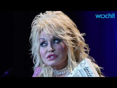 VIDEO : Dolly Parton, The Beloved Country Singer, Turns 70 Today Today