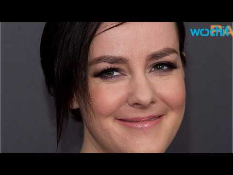 VIDEO : Actress Jena Malone is Pregnant!