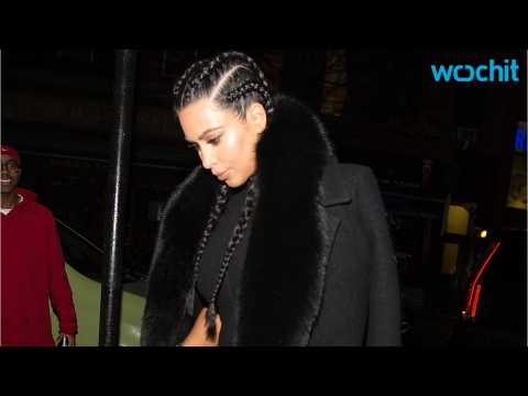 VIDEO : Kim Kardashian Shows Off Post-Baby Body at Kanye West's Album Release Party