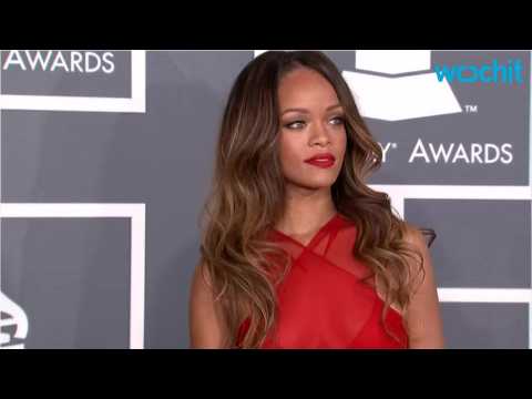 VIDEO : Rihanna Releases 